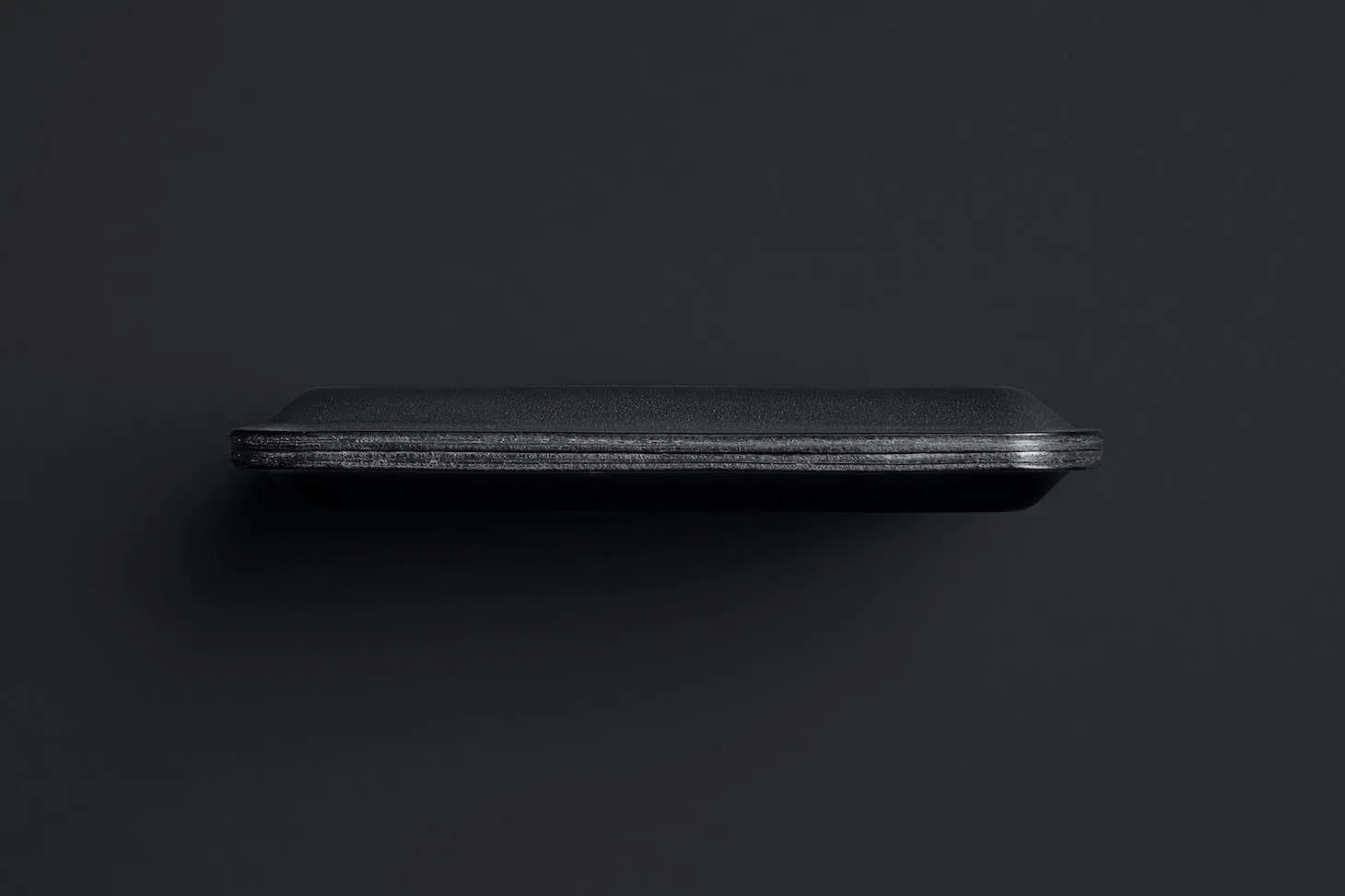 Apex Slim Sleeve - Raven