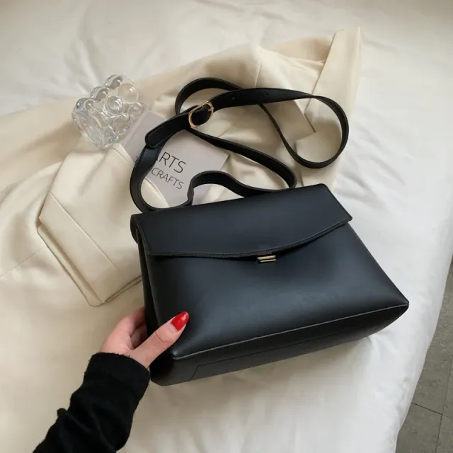 Bianco Women's Small Leather Crossbody Handbag