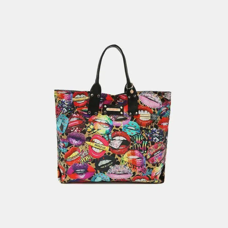Chic Reversible Handbag Elevating Luxury Fashion for Women with Style