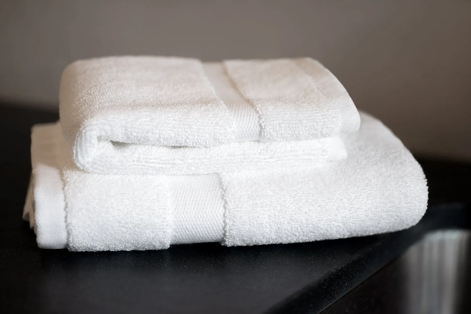 Classic Hotel Towels, 4 Piece Bath Towel Set