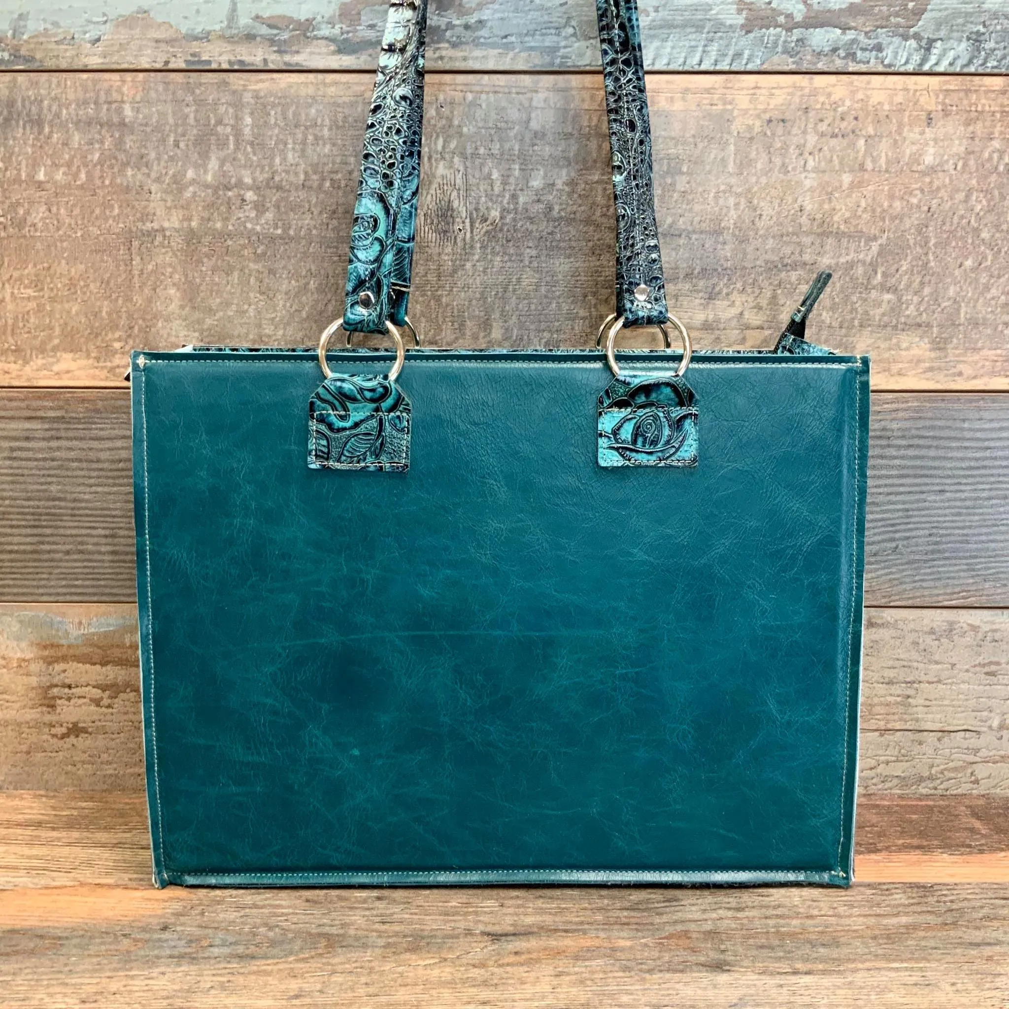 Get Outta Town Tote - #18232