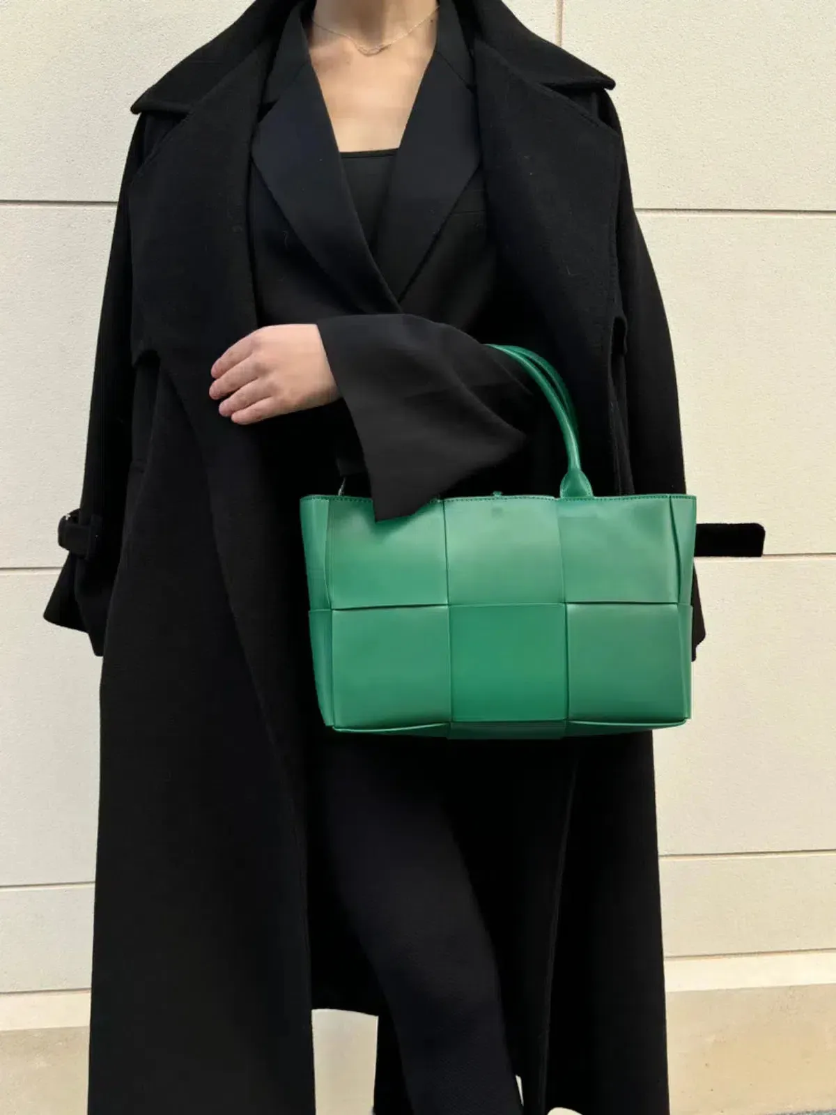 Jasmine – Chic design – Woven handbag