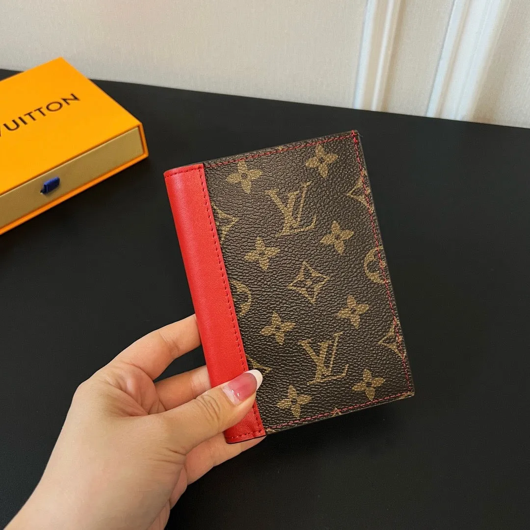 LB969 Passport Cover / 3.9 x 5.5 x 1 inches