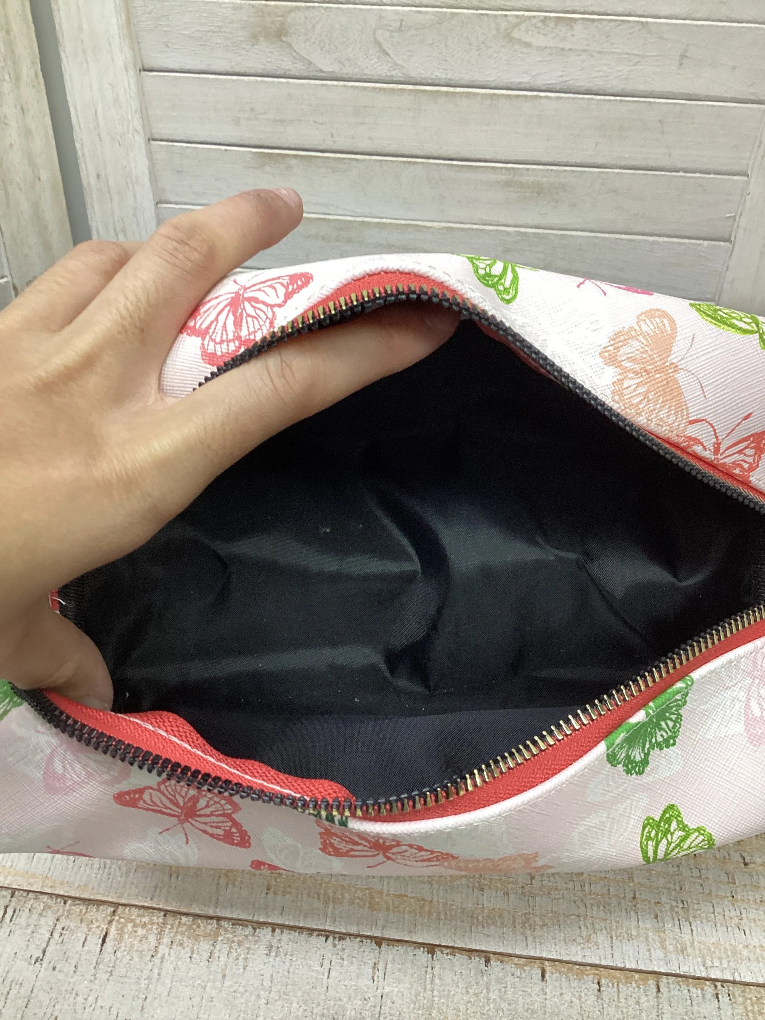 Makeup Bag By Clothes Mentor, Size: Large