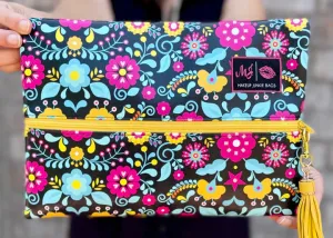 Makeup Junkie- Fiesta Floral Tiffany