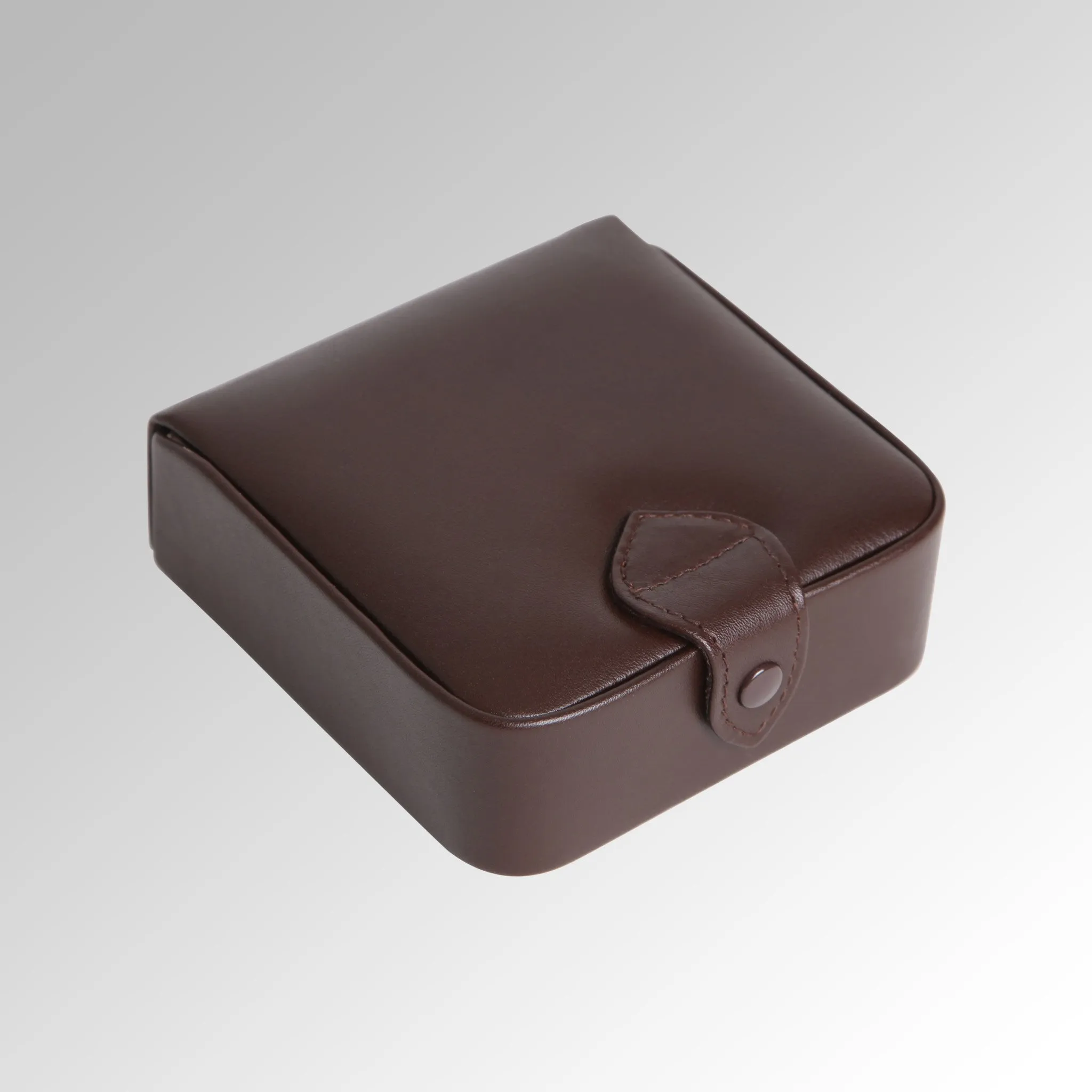 MANS LARGE STUD BOX
