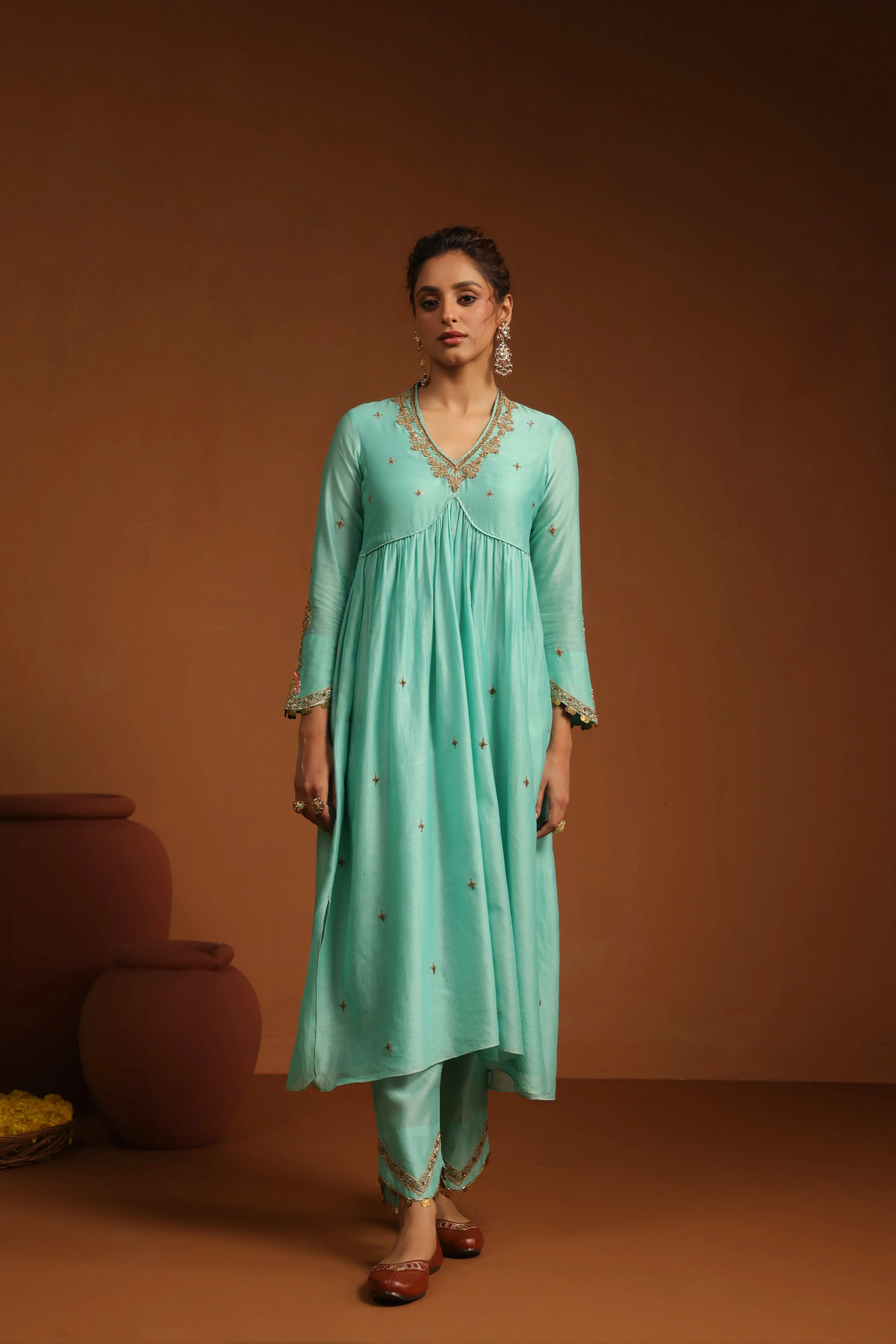 Pakeezah Chunnat Joda Neela