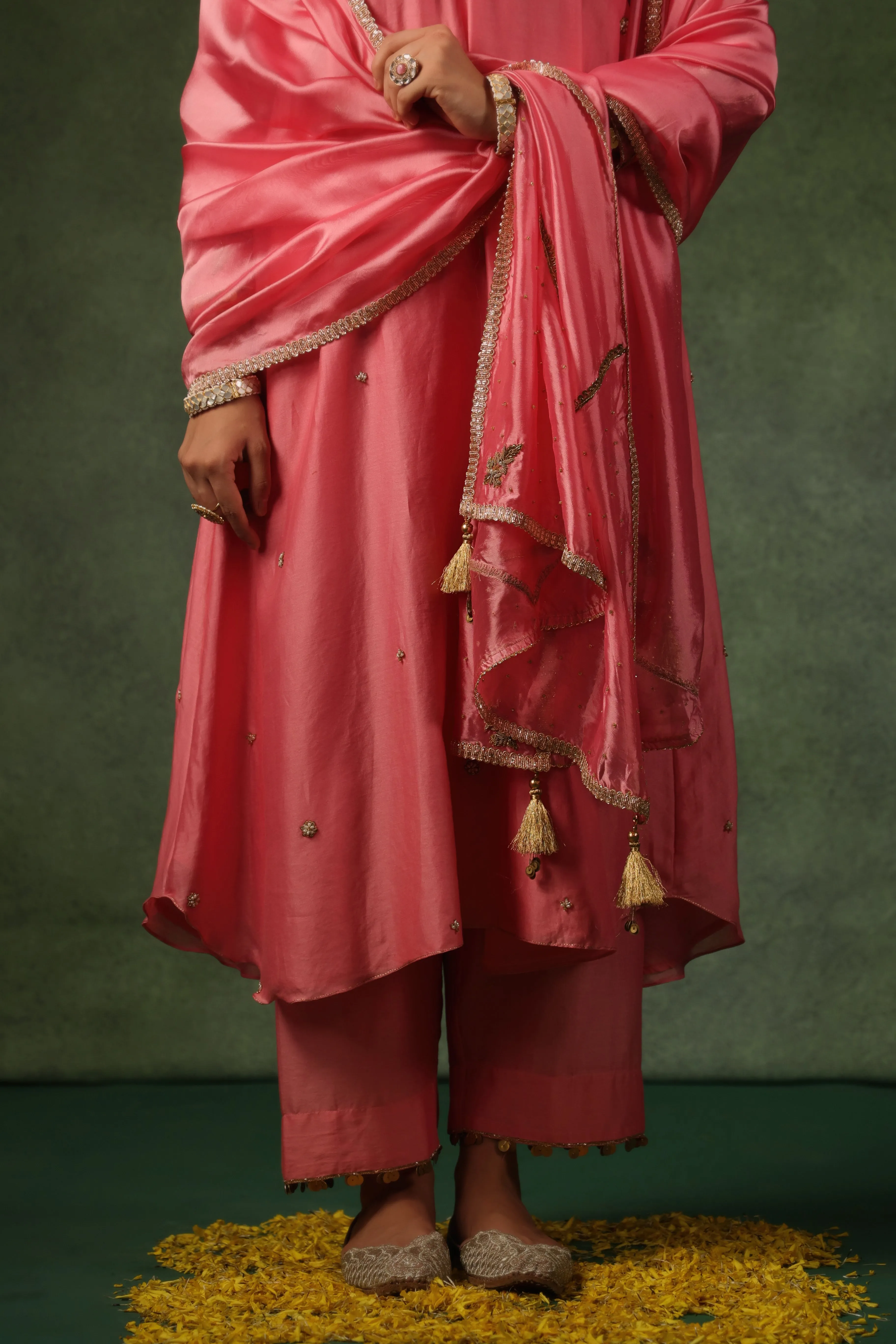 Pakeezah Phool Joda Gulabi