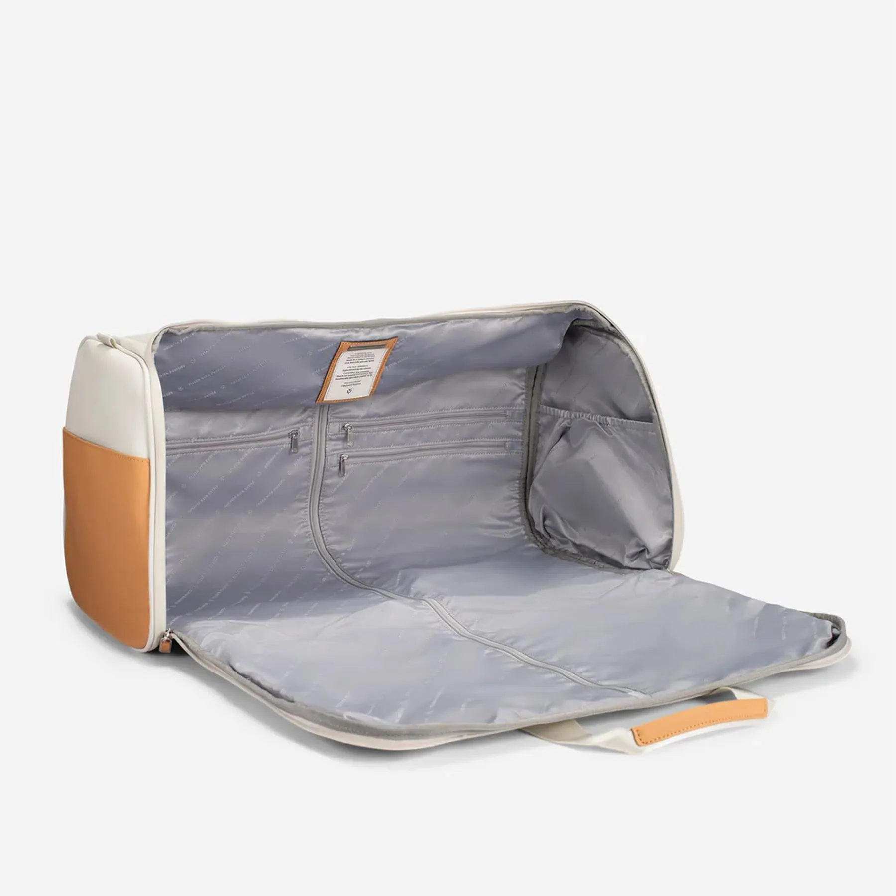 Signature Garment Duffelbag Latte - 2025