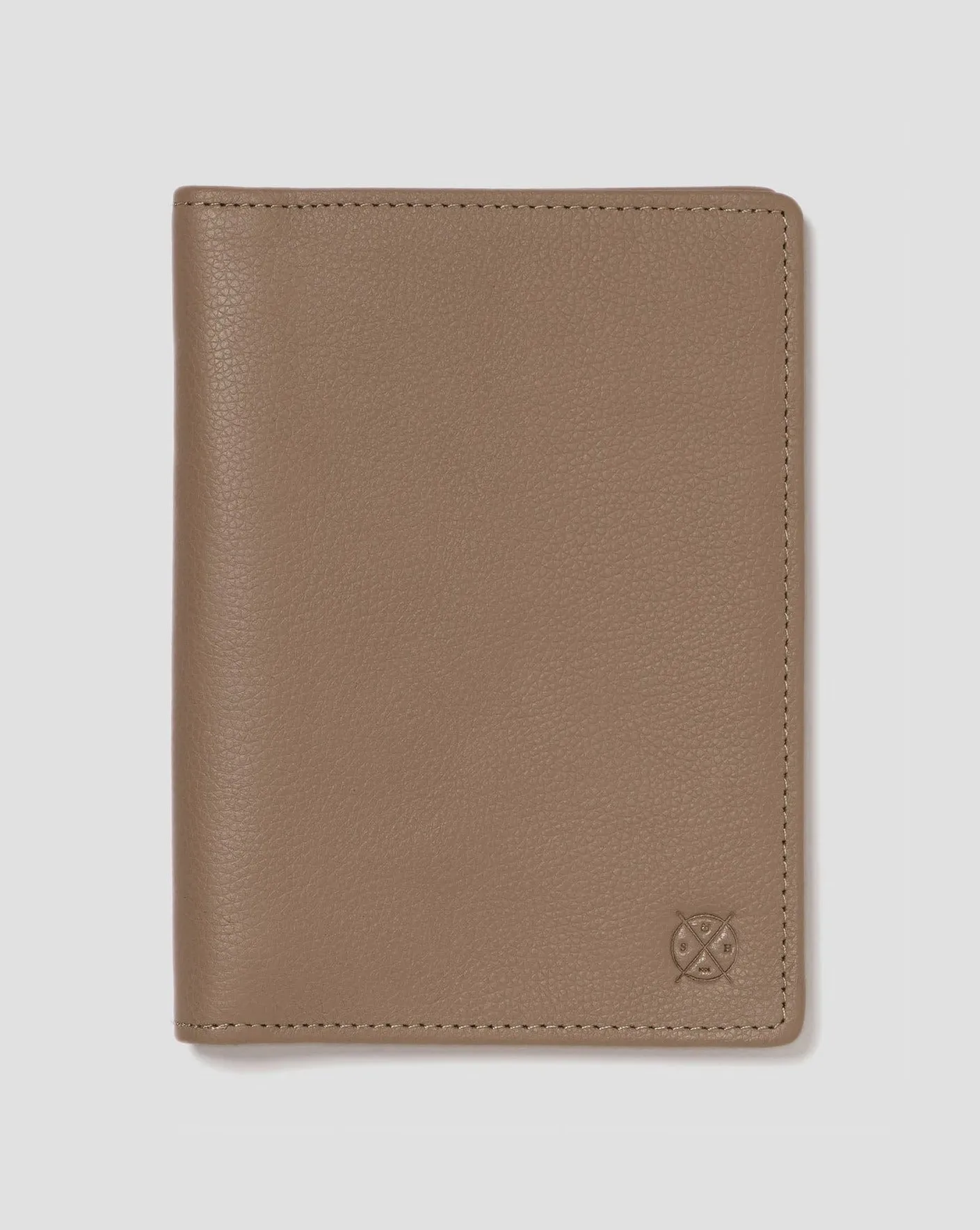 Stitch & Hide Atlas Passport Holder - Oak