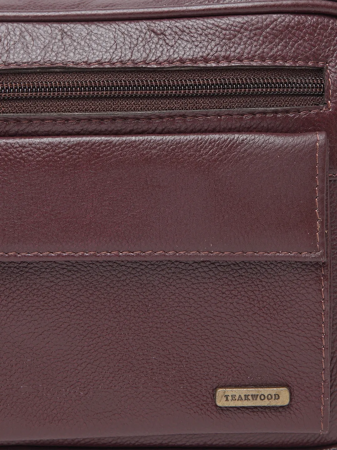 Teakwood  Genuine Leather Toiletry Bag (Garnet)