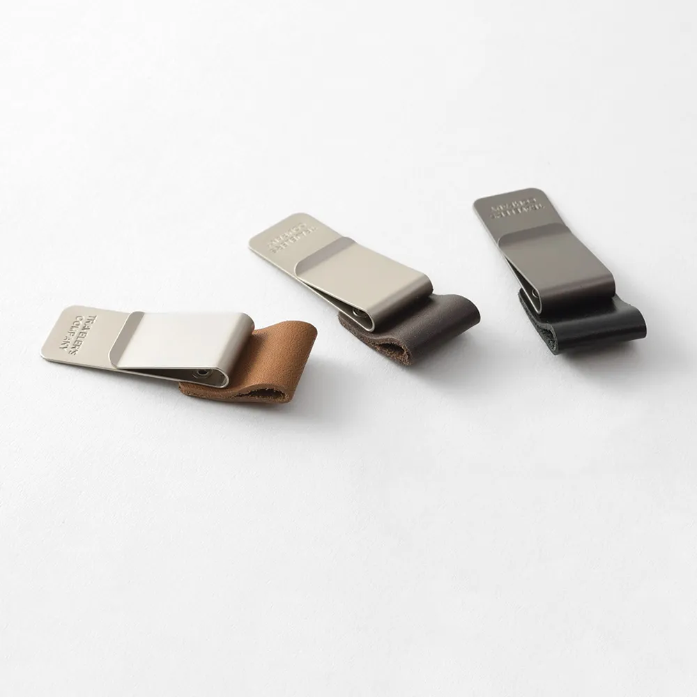 TRAVELER'S Notebook 016 Pen Holder (M)